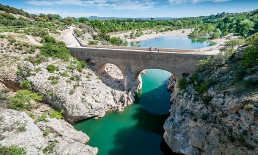 Le Pont du Diable, pont roman du XIᵉ siècle sur l’Hérault