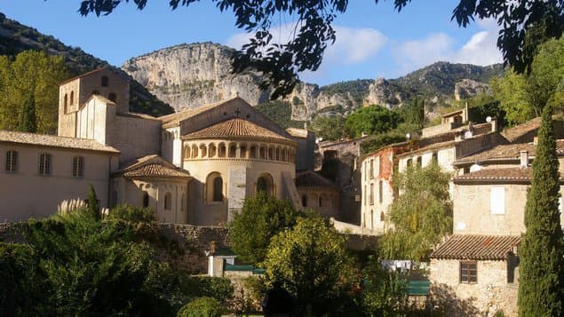Saint-Guilhem-le-Désert, un des Plus Beaux Villages de France